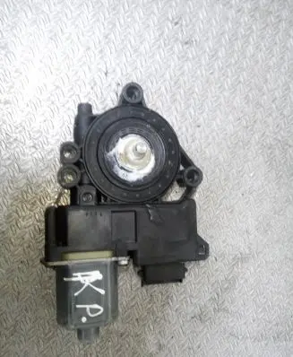 KIA Venga Front door window regulator motor 824501P010