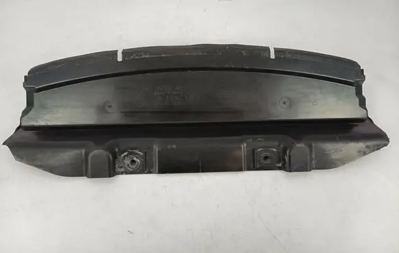 BMW 1 E82 E88 Radiator trim 7128502