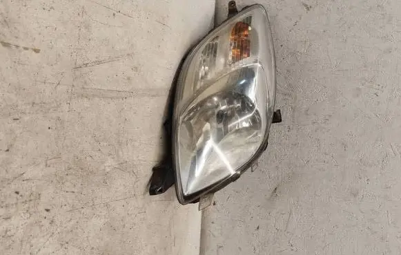Toyota Yaris Headlight/headlamp 89900737 811500D120 17502A011