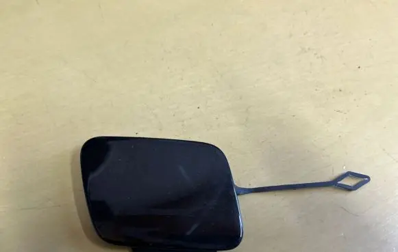BMW 7 G11 G12 Front tow hook cap/cover 7410011