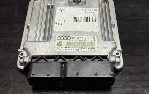 Audi A4 S4 B9 8W Engine control unit/module 8K5907115J 8K2907115L 0261S08503