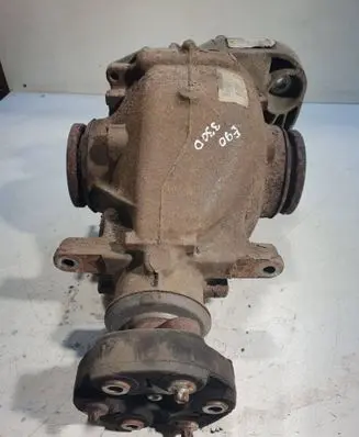 BMW 3 E90 E91 Rear differential 7571188 27091235 9011062802580004
