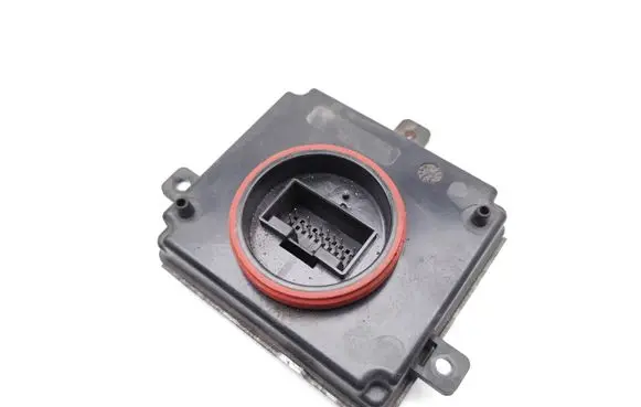 Volkswagen PASSAT B8 Headlight ballast module Xenon 4G0907697H 28357978