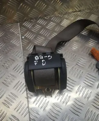 BMW 5 E39 Front seatbelt 8217386