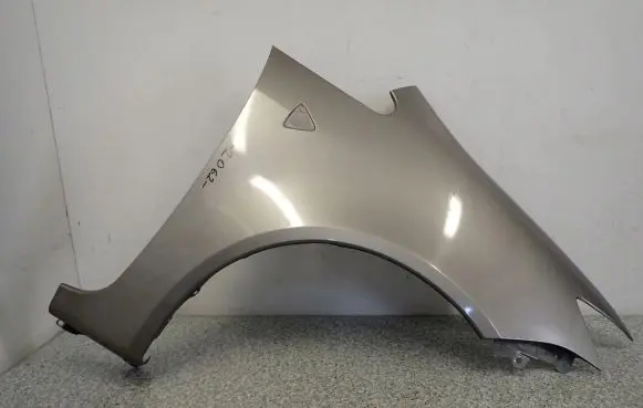 Mitsubishi Colt Fender