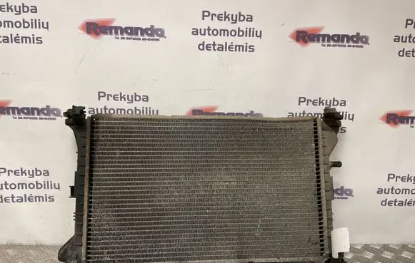 Ford Focus Coolant radiator 98AB8005