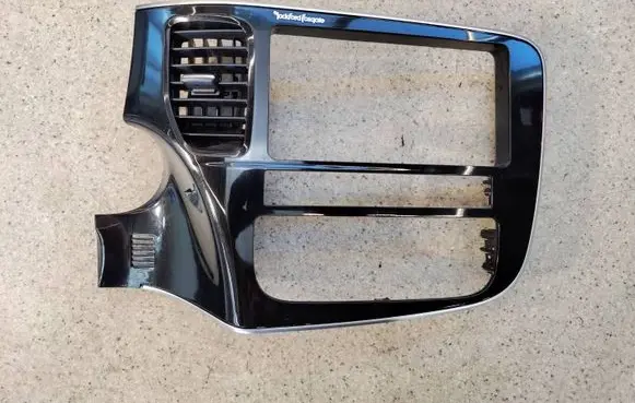 Mitsubishi Outlander Radio/GPS head unit trim 8002B29400A 8002B294 8030A204