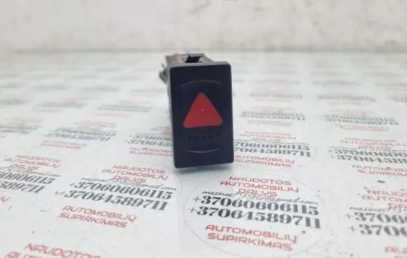 Volkswagen PASSAT B5 Hazard light switch 3B0953235B