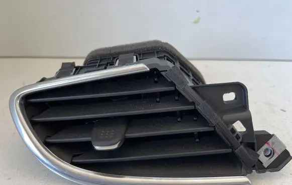 Opel Mokka X Dashboard side air vent grill/cover trim 42570817