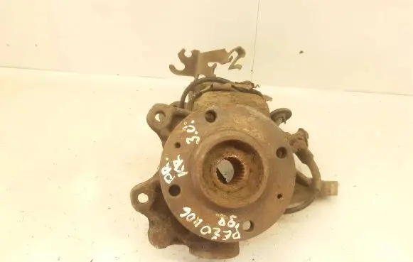 Peugeot 406 Front wheel hub spindle knuckle