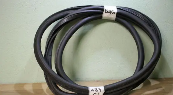 Audi A4 S4 B7 8E 8H Seal rubber (tailgate) 8E9827705D