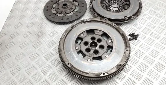 Skoda Octavia Mk3 (5E) Clutch set kit 022141031S