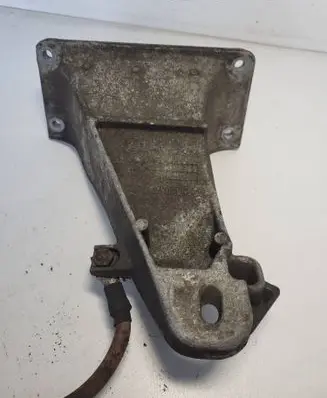 BMW 5 E39 Engine mounting bracket 1092974