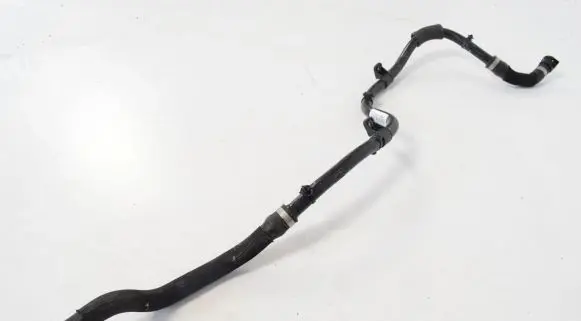BMW i8 Engine coolant pipe/hose 7640843