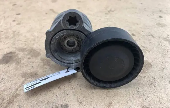 BMW 3 E90 E91 Generator/alternator belt tensioner 7790447 11287790447