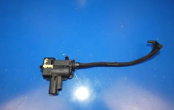 Jaguar F-Pace Fuel tank cap lock 070916