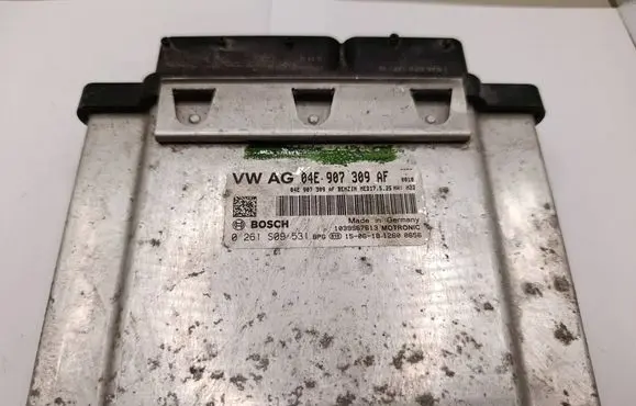 Volkswagen Golf VII Engine control unit/module 04E907309AF 0261S09531