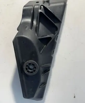 Chevrolet Corvette C8 Radiator mount bracket 84230534