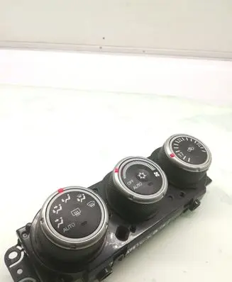 Mitsubishi Outlander Climate control unit 7820A082XB 7H31A