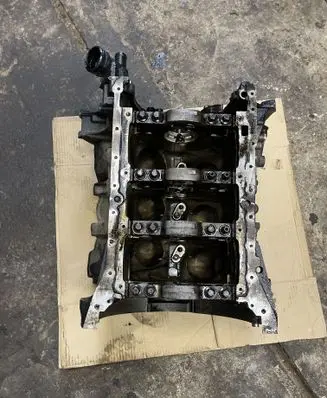 Mercedes-Benz ML W164 Engine block T21705129