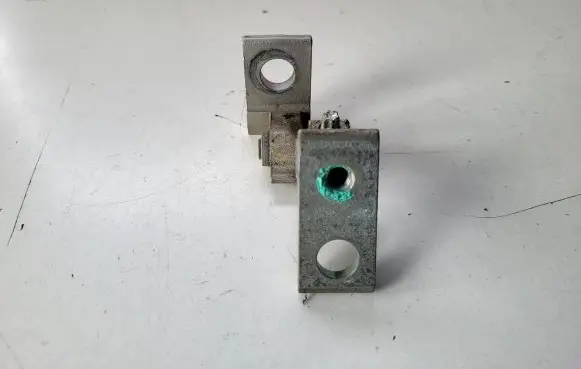 Seat Alhambra (Mk2) Front door upper hinge 7N0831402