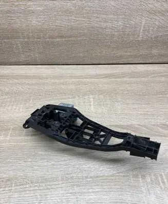 Opel Zafira B Front door exterior handle/bracket 24463524 RIGHTSIDE