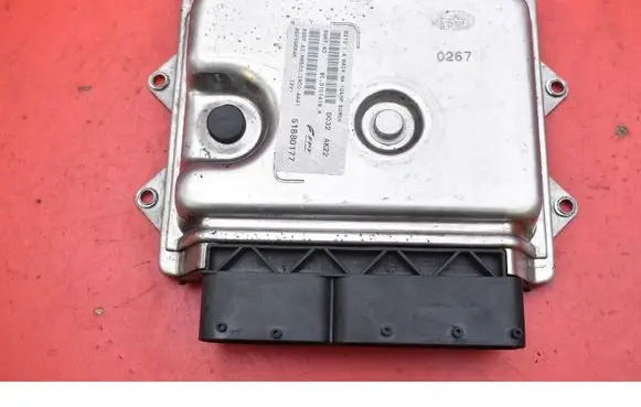 Alfa Romeo Mito Engine control unit/module ECU 51880177