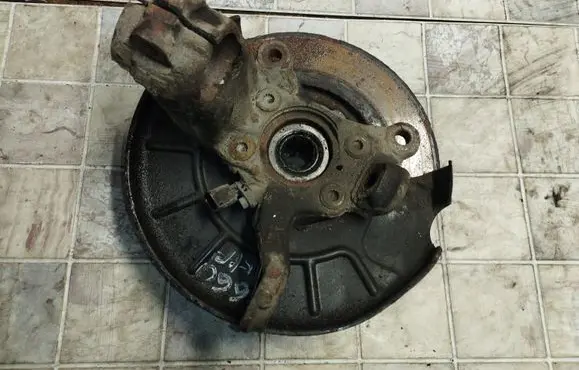 Seat Altea XL Front wheel hub