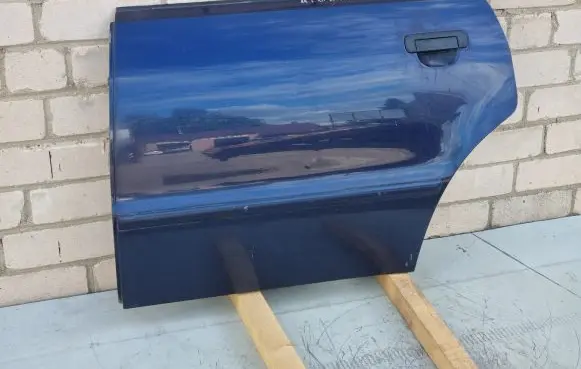 Audi A4 S4 B5 8D Rear door
