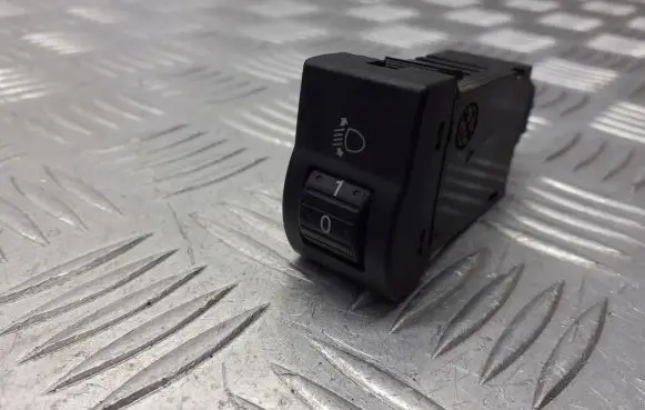 Mazda 3 I Headlight level height control switch BP4K666FO