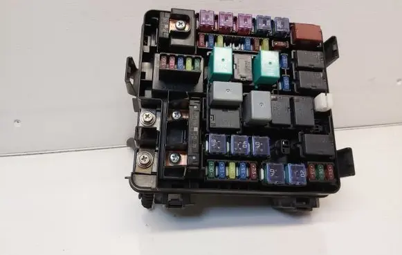 Honda FR-V Fuse module