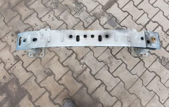 Ford Kuga I Front bumper cross member