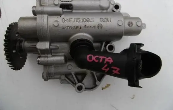 Skoda Octavia Mk3 (5E) Oil pump 04E115109S