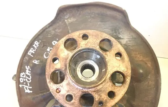 Mercedes-Benz A W169 Front wheel hub spindle knuckle