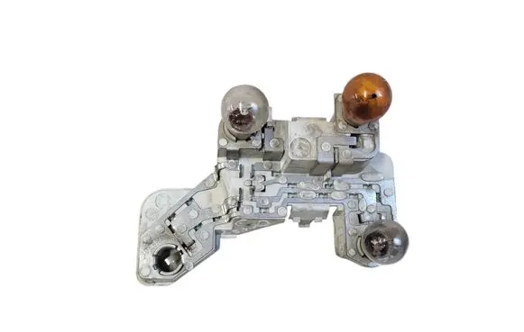 Volvo V50 Tail light bulb cover holder 271622