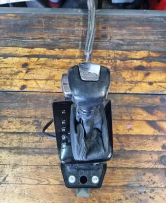 Volkswagen PASSAT B6 Gear shifter/selector 10003143800 3C1713025M