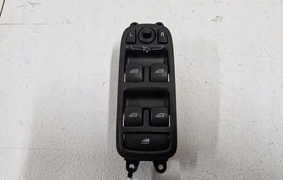 Volvo S60 Electric window control switch 31343102