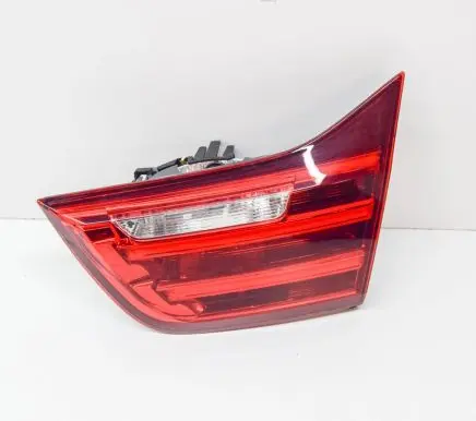BMW M4 F82 F83 Tailgate rear/tail lights 8059656