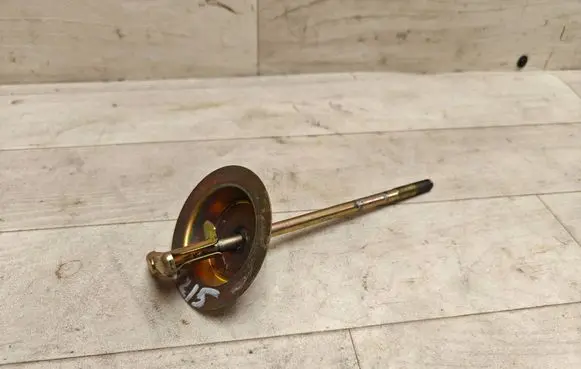 Toyota Corolla Verso E121 Spare wheel bolt 