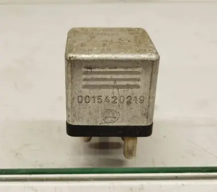 Mercedes-Benz SL R107 Other relay 0015420219