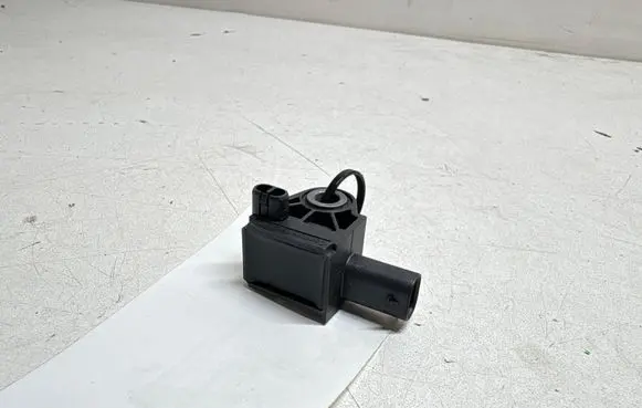 BMW 6 F06 Gran coupe Airbag deployment crash/impact sensor 9224177