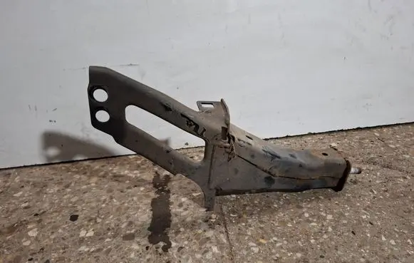 Volvo XC70 Front bumper cross member