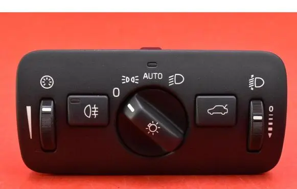 Volvo V40 Light switch 30739425