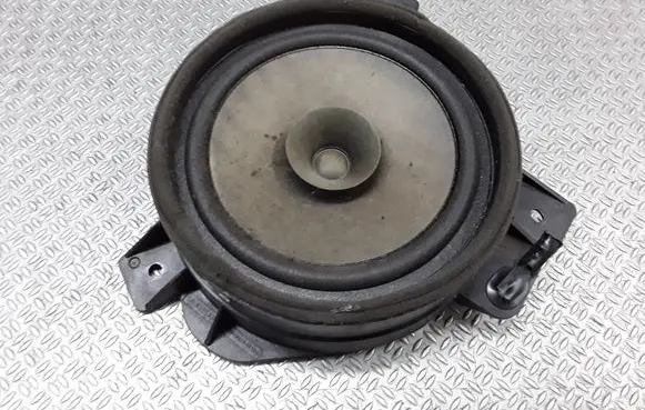 Mitsubishi Grandis Rear door speaker MR986444