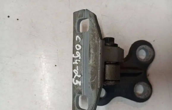 Volvo V60 Front door upper hinge C8P5D