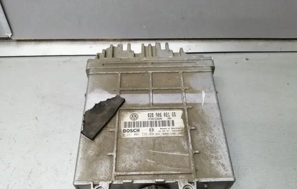 Seat Alhambra (Mk1) Engine control unit/module 028906021GS 0281001738