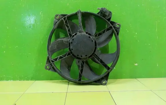 Renault Megane III Fan set 214810898R XP80