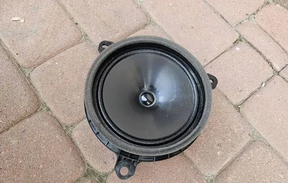 Toyota Camry VIII XV70 Rear door speaker 86160-1A210-
