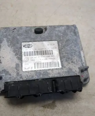Fiat Panda II Engine control unit/module 51834074 7DWF25S5J