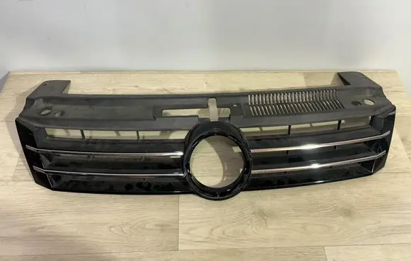 Volkswagen Sharan Front grill 7N0853653A 7N0853651D M90226
